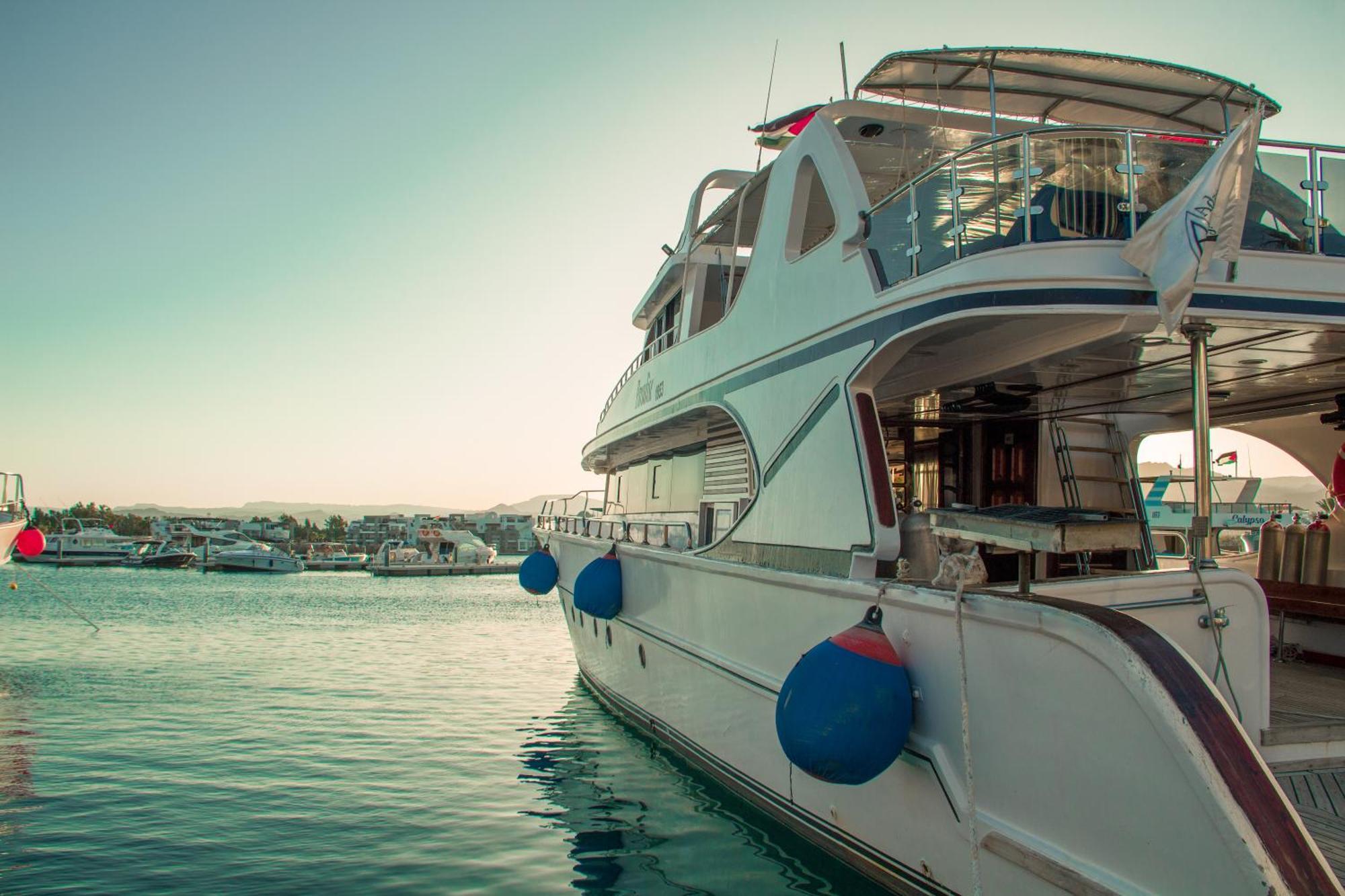 Aqaba Adventure Divers Resort & Dive Center Экстерьер фото